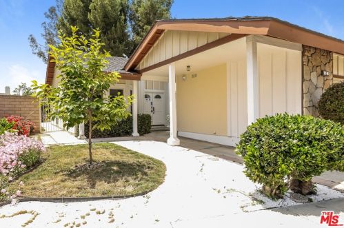 12 Whitney, Irvine CA  92620-3386 exterior