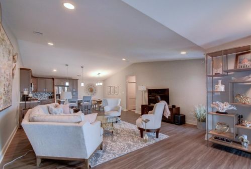 1347 Prairie Dr, Crown Point IN  46307-1565 exterior