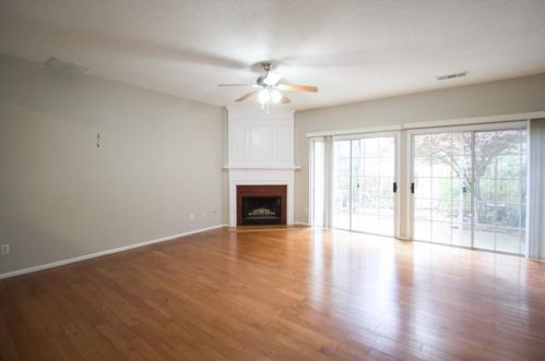3764 Berkeley Xing, Duluth GA  30096-8088 exterior