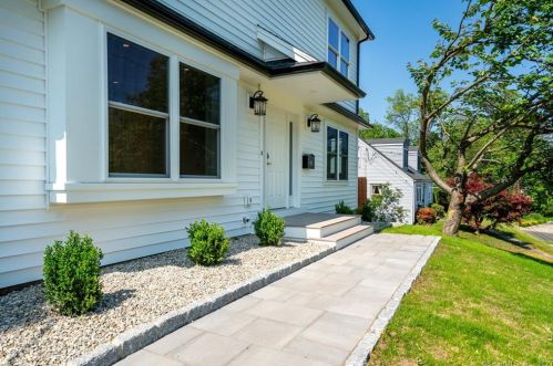 82 Tower St, Milford, CT 06460-3213