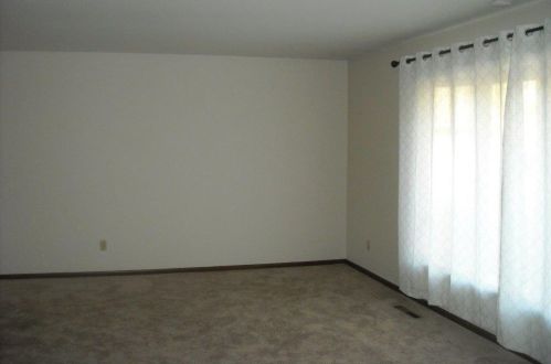 9542 Greenwood Ave, Hammond IN  46321-3715 exterior