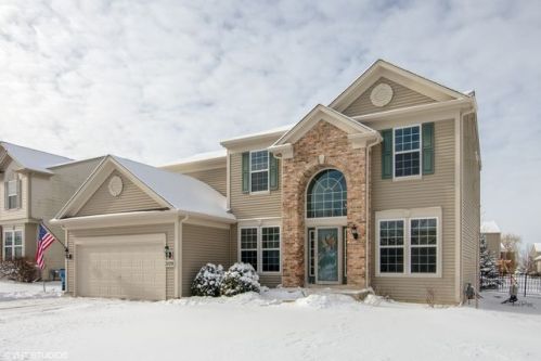 3109 Erika Ln, Carpentersville, IL 60110-3462