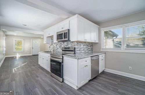 123 Dahlia Ave, Atlanta GA  30314-1207 exterior