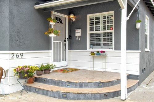 269 Flower St, Orange, CA 92868-2328