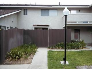 196 Whitney Ave, Pomona, CA 91767-1617