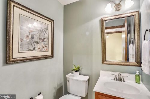 737 Sharpsburg Dr, Davidsonville MD 21035-1927 exterior