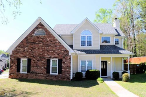 2524 Falcon Chase Ct, Suwanee, GA 30024-3195