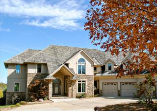 35098 Burgundy Cir, Waukee, IA 50263-7067