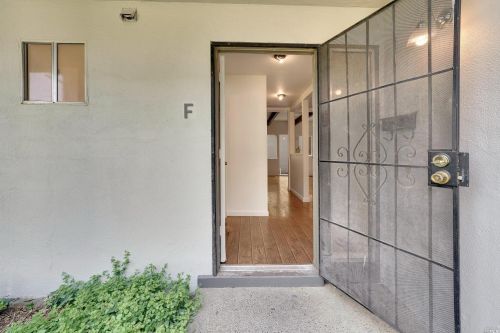 477 Alamo Creek Ct, Vacaville, CA 95688-4247