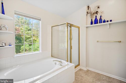 1804 Carters Grv Dr, Silver Spring MD 20904-6625 exterior