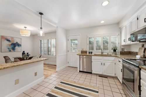 8107 Phillips Cir, Englewood CO 80112-3254 exterior