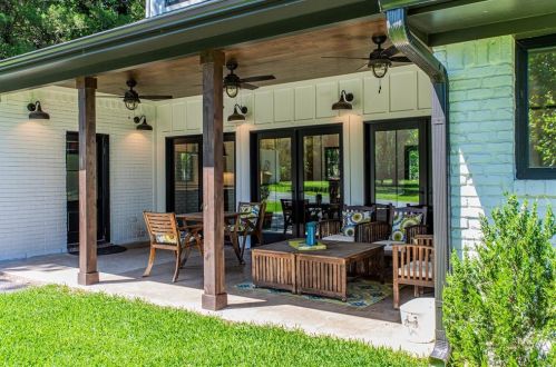 1425 Cedar Hill Rd, Cedar Hill, TX 75104-5203