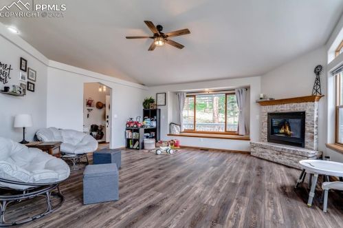 1148 Frst Hl Rd, Woodland Park CO 80863-1219 exterior