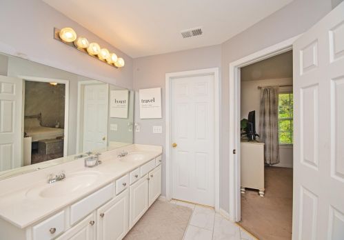 748 Celeste Ln, Atlanta GA  30331-8606 exterior