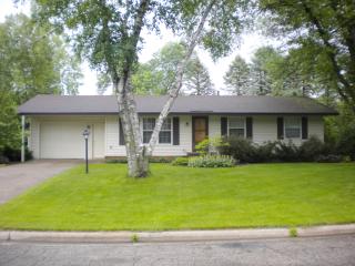 1947 Edgewood Ln, Hastings, MN 55033-3310
