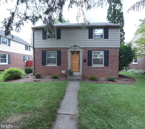 921 Louise Ave, Lancaster, PA 17601-5121