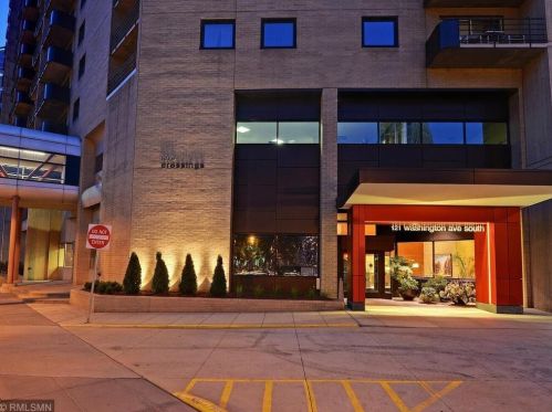 121 Washington Ave, Minneapolis, MN 55401-2137