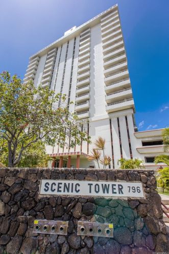 796 Isenberg St, Honolulu HI  96826-2928 exterior