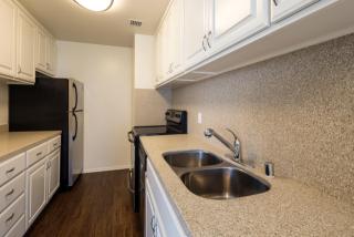 11740 Wilshire Blvd, Los Angeles CA  90025-6599 exterior