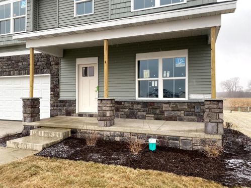 11207 Fayette St, Crown Point, IN 46307-5702