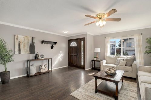 3076 Vesuvia Way, San Diego, CA 92139-3733