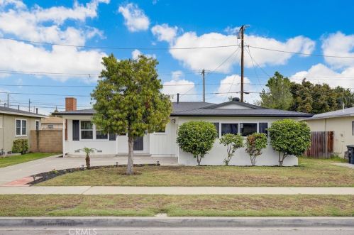 944 Acacia Ave, Orange, CA 92868-2518