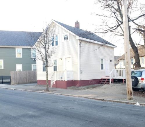 274 Amherst St, Providence, RI 02909-3343