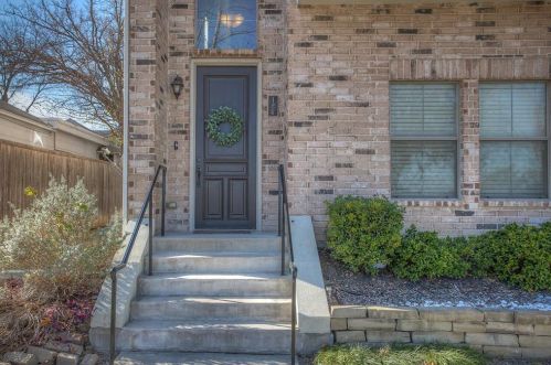 2816 Lubbock Ave, Fort Worth TX  76109-1724 exterior