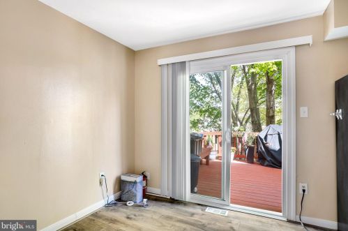 10383 Green Holly Ter, Silver Spring MD 20902-5803 exterior