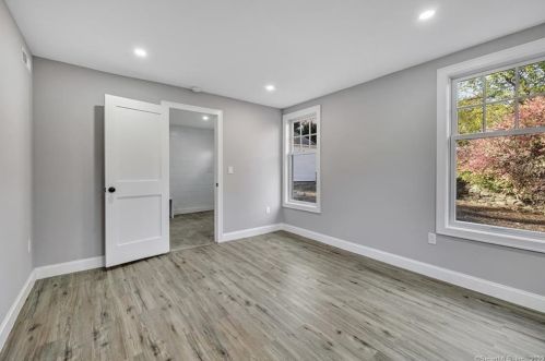 749 Booth Hill Rd, Huntington CT  06484-3461 exterior