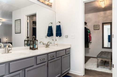 820 Elizabeth Ln, Pingree Grove IL  60140-7715 exterior