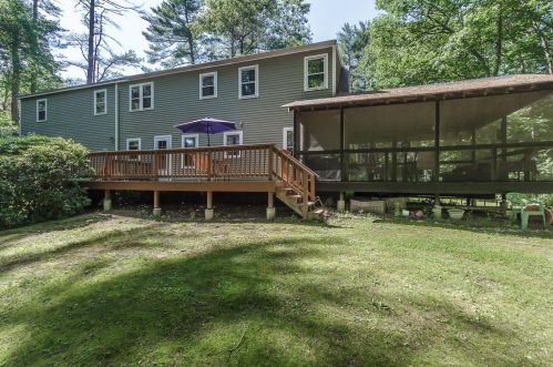 45 Horace Greeley Rd, Amherst, NH 03031-1622