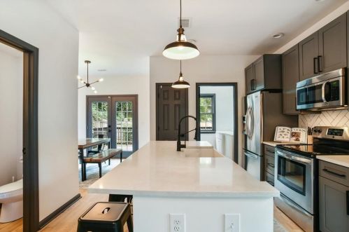 931 Fern Ave, Atlanta GA  30315-1848 exterior
