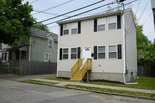 7 Pennsylvania Ave, Providence, RI 02905-1712