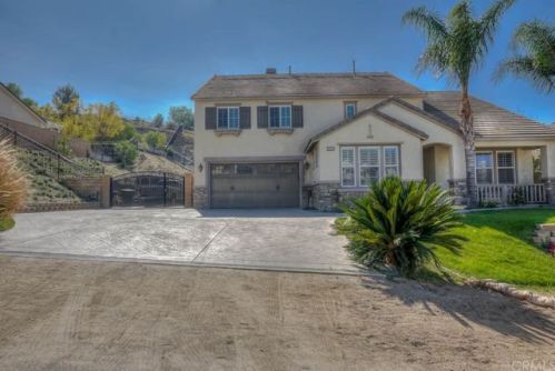 2830 Crestview Dr, Norco, CA 92860-5115