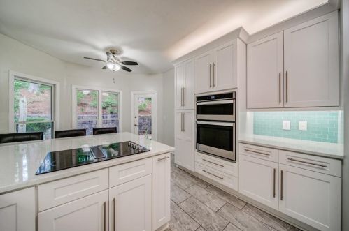 10 Frst Rdg Ct, Atlanta GA  30350-1802 exterior