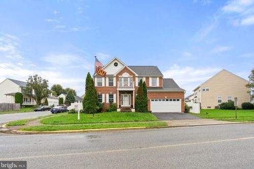 578 Crosswinds Dr, Charles Town, WV 25414-3917