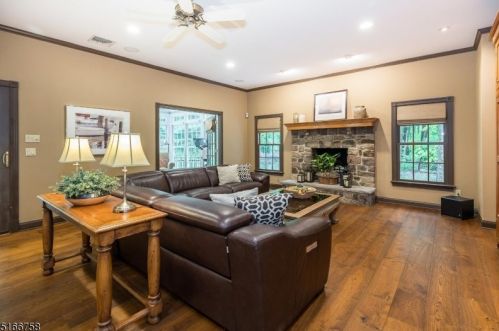 51 Woodland Rd, Dover NJ  07869-4135 exterior