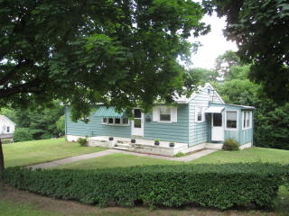 1 Center St, Fredon, NJ 07860-1303