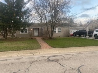 40 Elm St, Glenview, IL 60025-4974