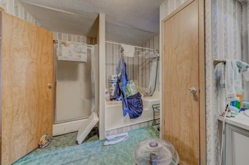 750 Waukegan Rd, Conroe TX  exterior