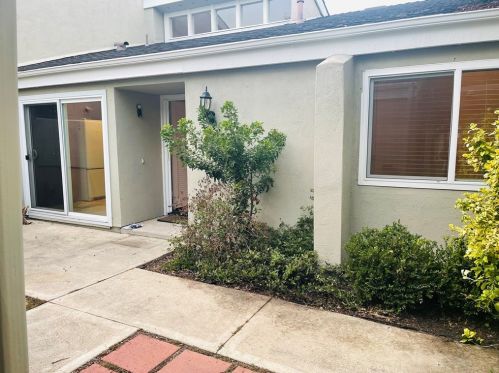 19768 Shorecliff Ln, Huntington Beach, CA 92648-3000