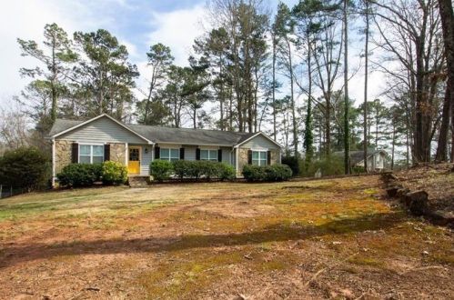 2637 Twin Oaks Dr, Marietta, GA 30064-2531