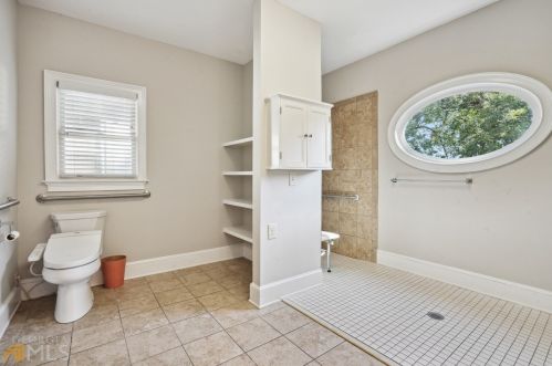 391 Arnold St, Atlanta GA  30308-2911 exterior