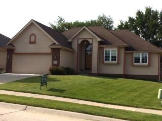 2307 Mayflower Rd, Bellevue, NE 68123-4707