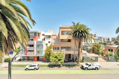 1544 7th St, Santa Monica CA  90401-3403 exterior