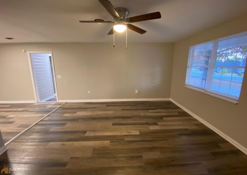 219 Palomino Ln, Warner Robins, GA 31088-5523