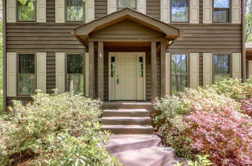 100 Mill Rd, Atlanta, GA 30328-1837