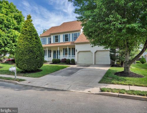 11 Thornhill Dr, Lumberton Township, NJ 08048-5049
