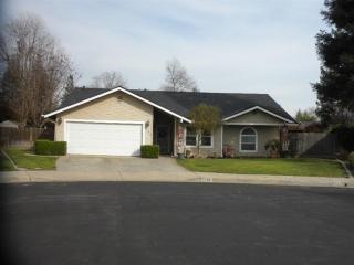 2424 Menlo Ave, Clovis, CA 93611-5300